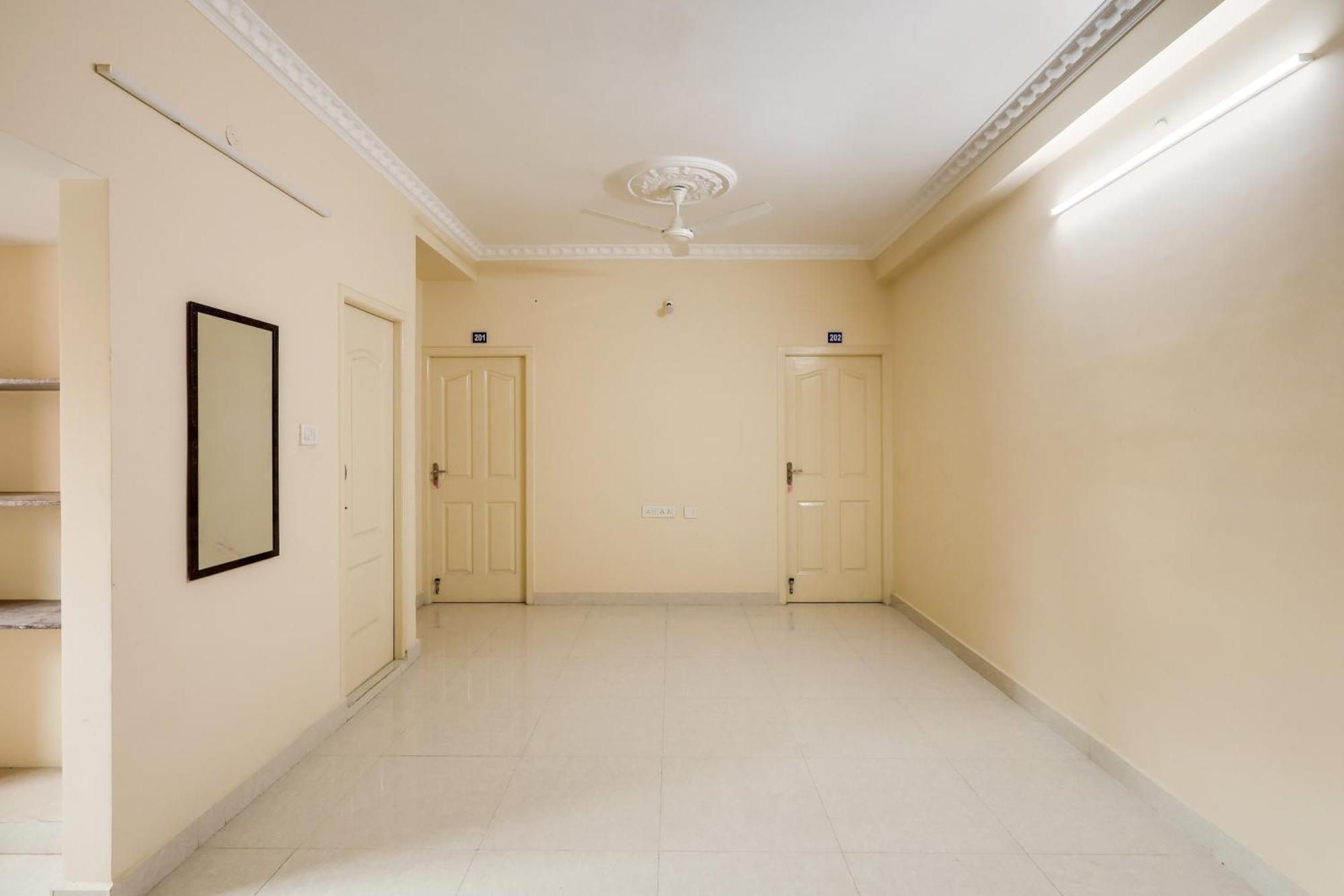 Hotel O K V R Residency - Elite チェンナイ エクステリア 写真